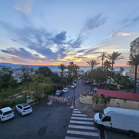 Pueblo Blanco Sea View By Namaste Elite Апартаменти