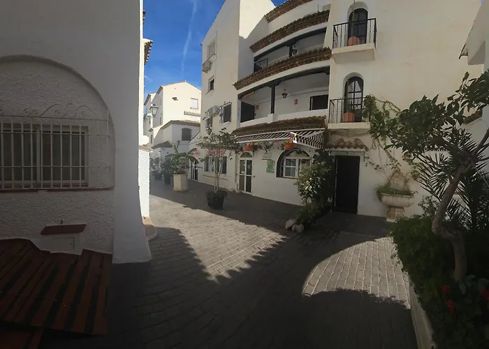 Pueblo Blanco Sea View By Namaste Elite *